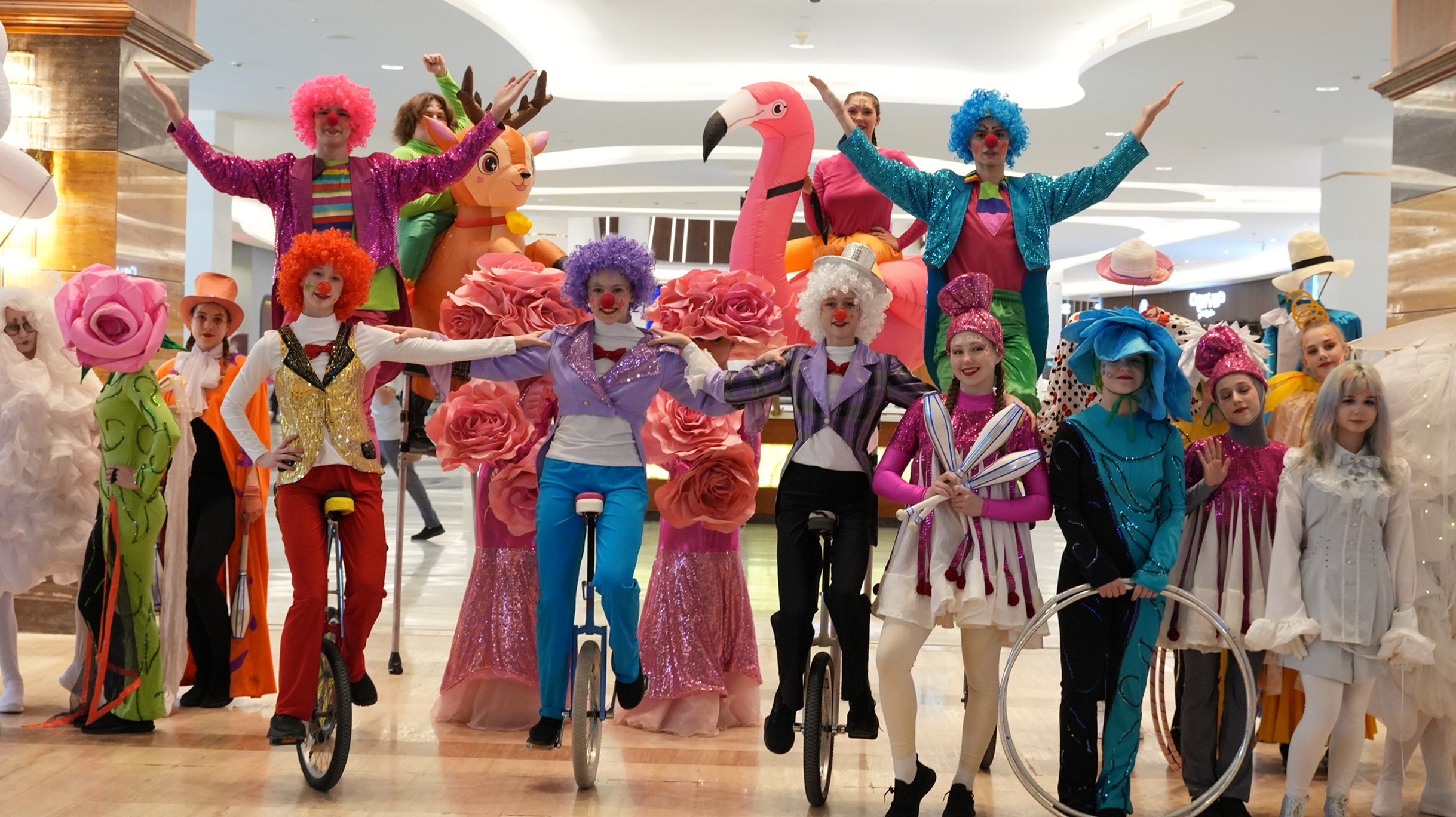 Mall of Muscat associates with Muscat Nights to bring unique experiences to the mall